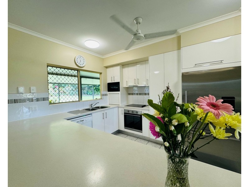 26 Dinan Cl, Bulgun QLD 4854