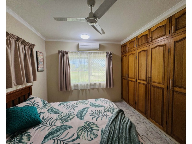26 Dinan Cl, Bulgun QLD 4854