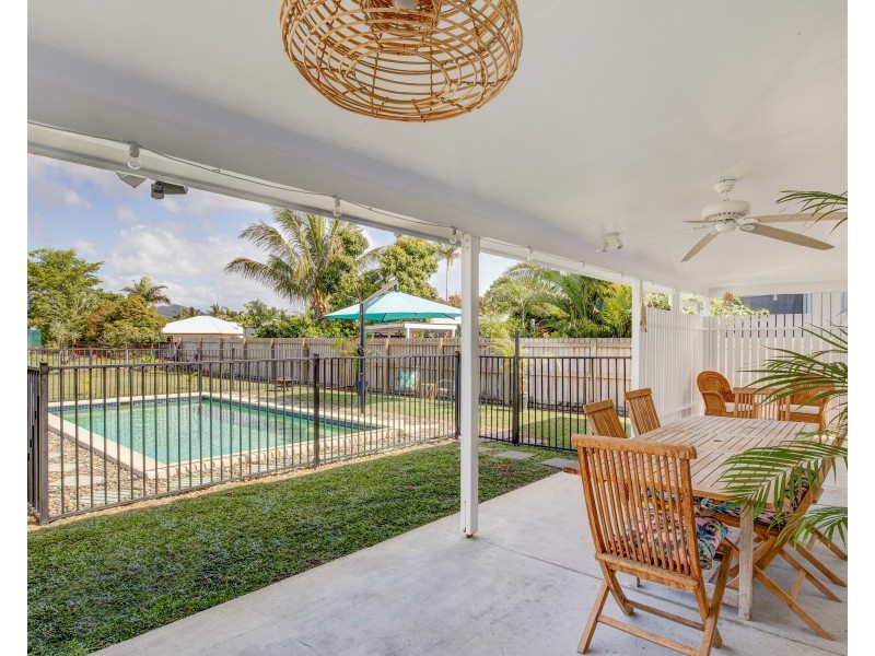 13 Buccaneer St, South Mission Beach QLD 4852