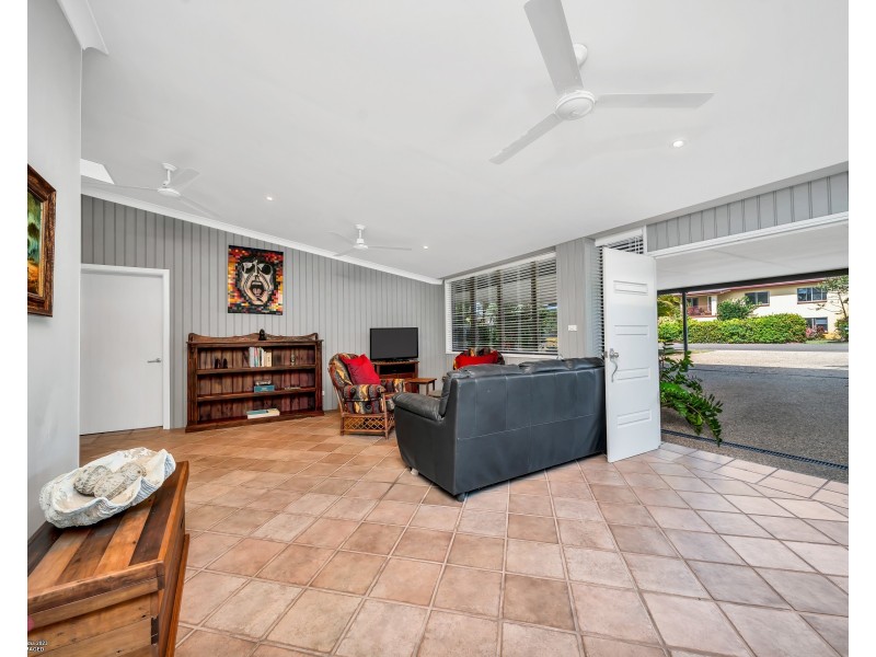 80 Reid Rd, Wongaling Beach QLD 4852