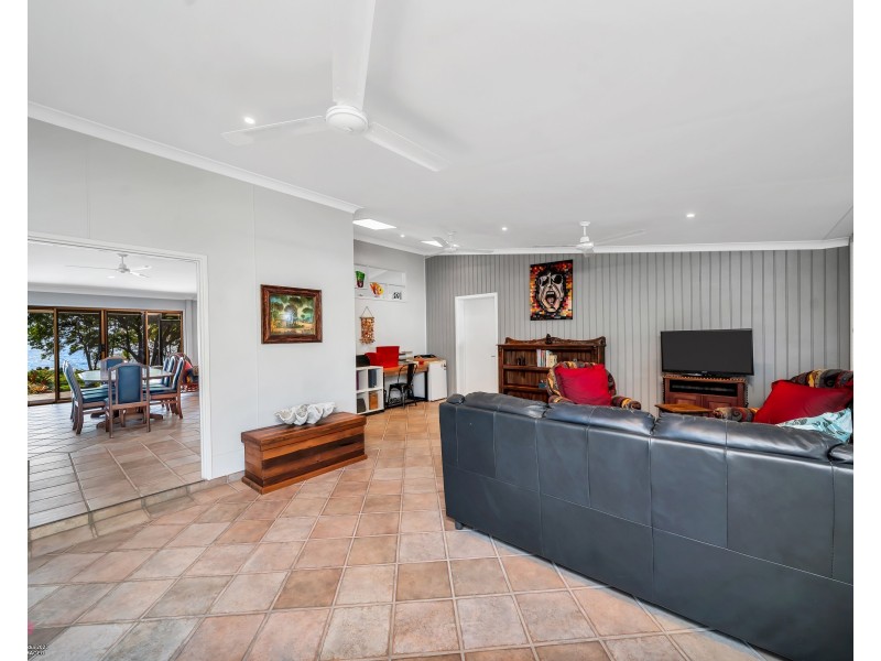 80 Reid Rd, Wongaling Beach QLD 4852