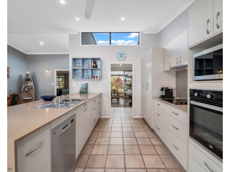 80 Reid Rd, Wongaling Beach QLD 4852