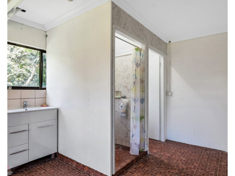 51 Mission Dr, South Mission Beach QLD 4852