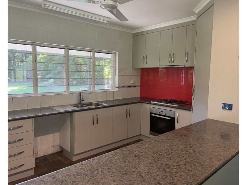 33 Thomas Ct, Bulgun QLD 4854