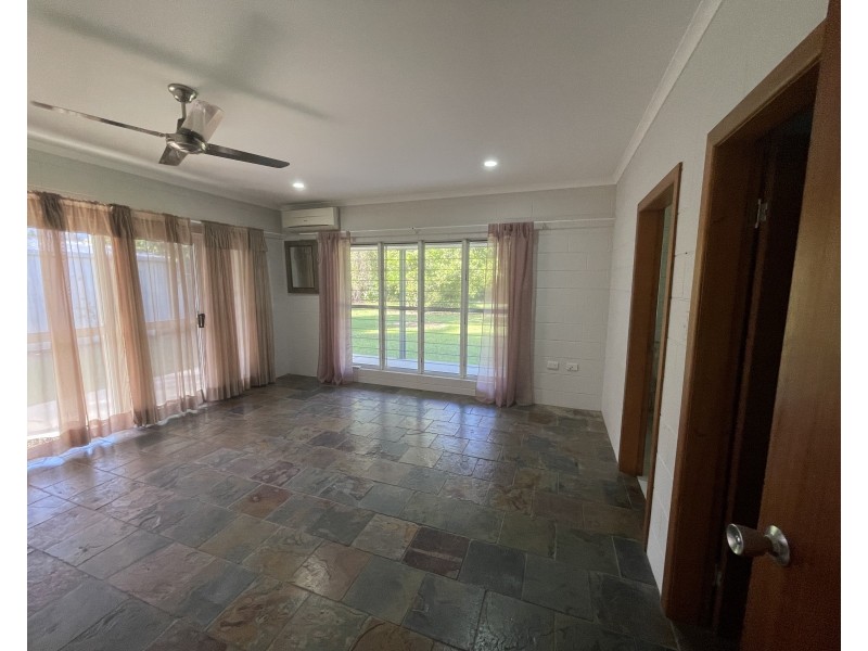 33 Thomas Ct, Bulgun QLD 4854