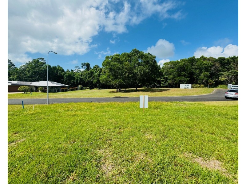 18 Oceanview Dr, Wongaling Beach QLD 4852