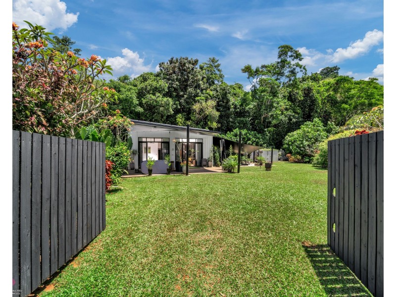 14 Reef Cl, Mission Beach QLD 4852