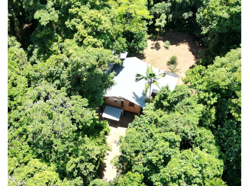 13 Bicton Cl, Bingil Bay QLD 4852