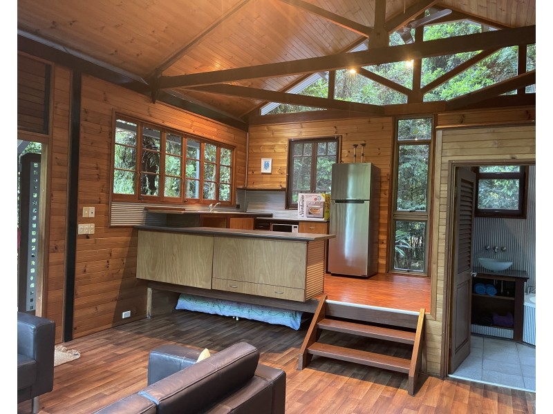 13 Bicton Cl, Bingil Bay QLD 4852