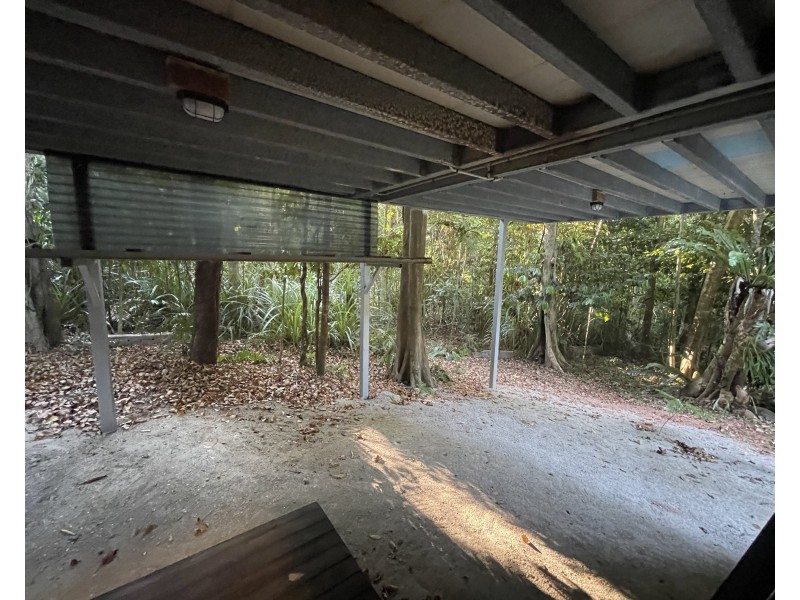 13 Bicton Cl, Bingil Bay QLD 4852