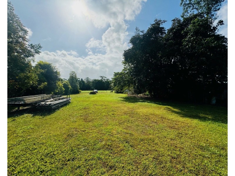 21 Edward St, Silkwood QLD 4856