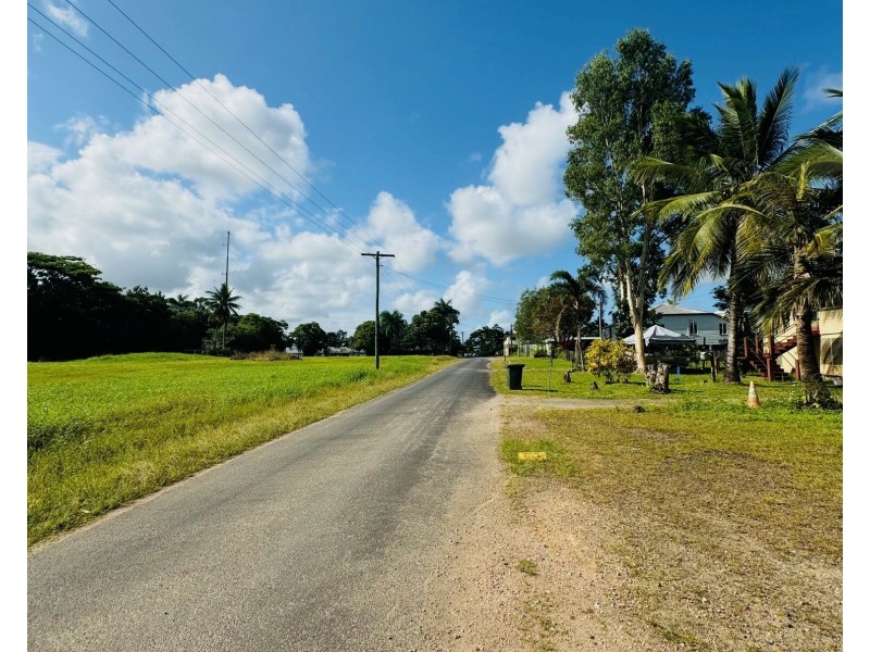 21 Edward St, Silkwood QLD 4856