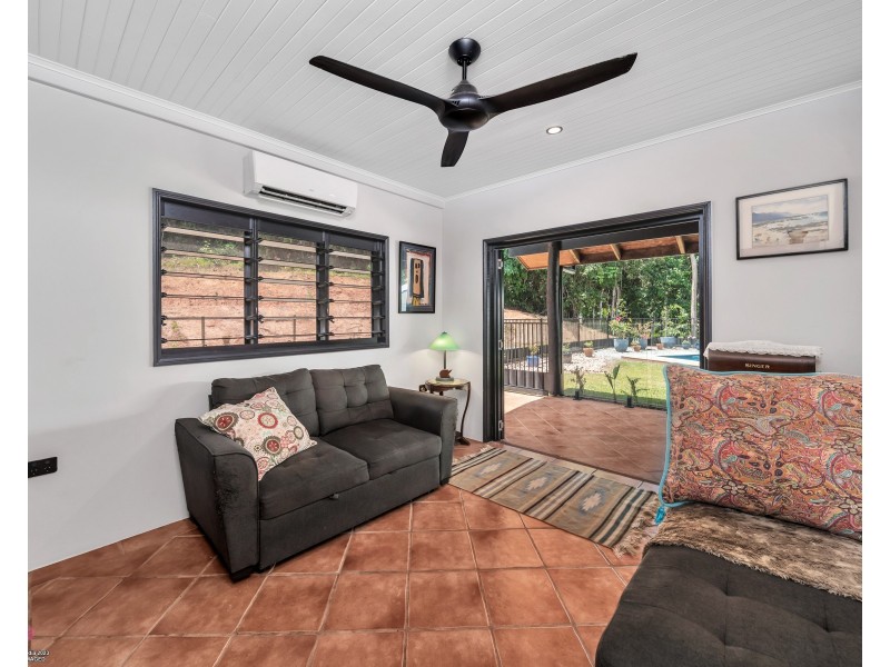 5 Plantation Dr, Bingil Bay QLD 4852
