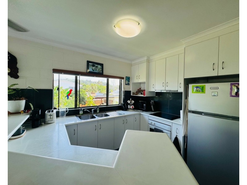 Unit 4/40 Wall St, South Mission Beach QLD 4852