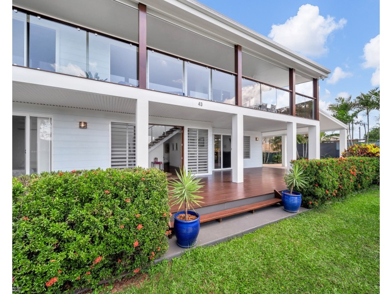 43 Mission Dr, South Mission Beach QLD 4852
