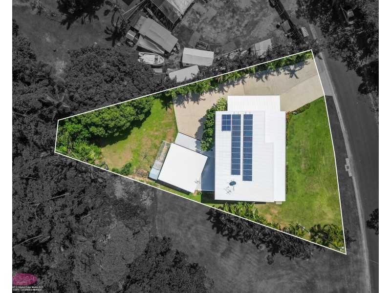 43 Mission Dr, South Mission Beach QLD 4852
