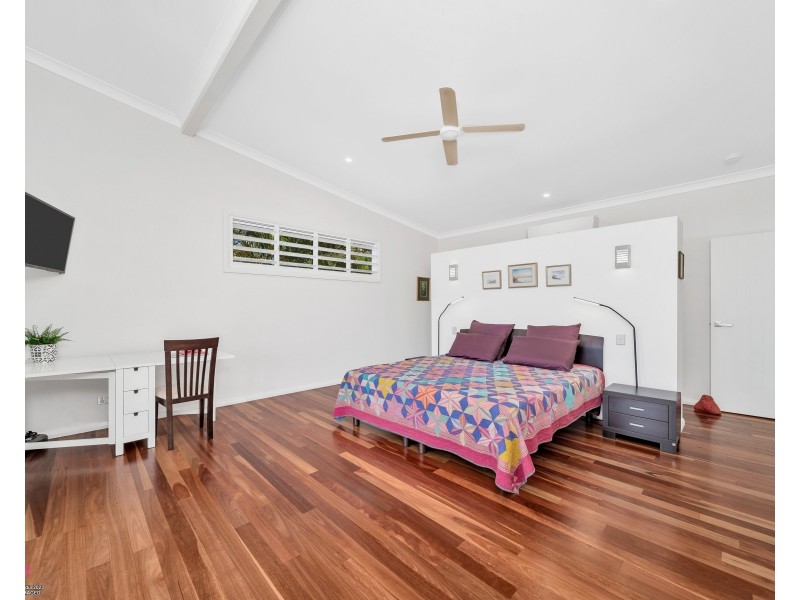 43 Mission Dr, South Mission Beach QLD 4852