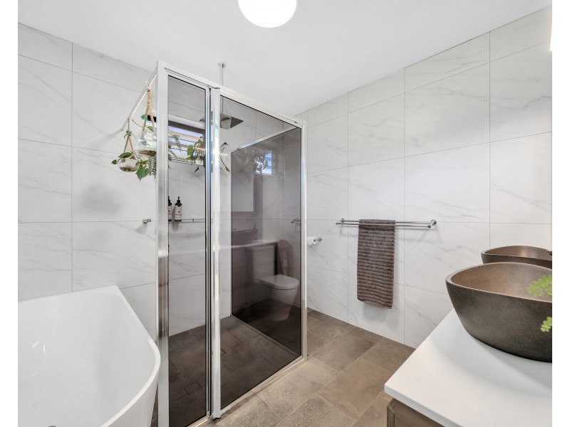 582 Bingil Bay Rd, Bingil Bay QLD 4852