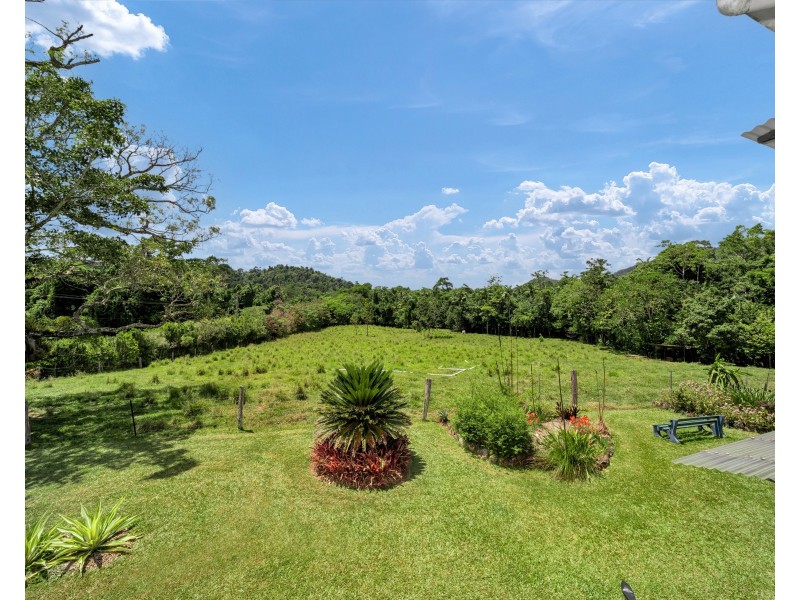 582 Bingil Bay Rd, Bingil Bay QLD 4852