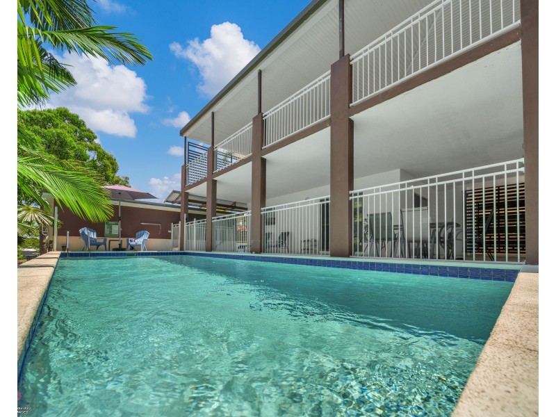 9 Commodore St, South Mission Beach QLD 4852