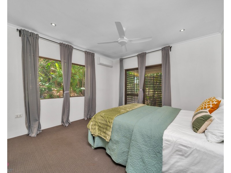 9 Commodore St, South Mission Beach QLD 4852