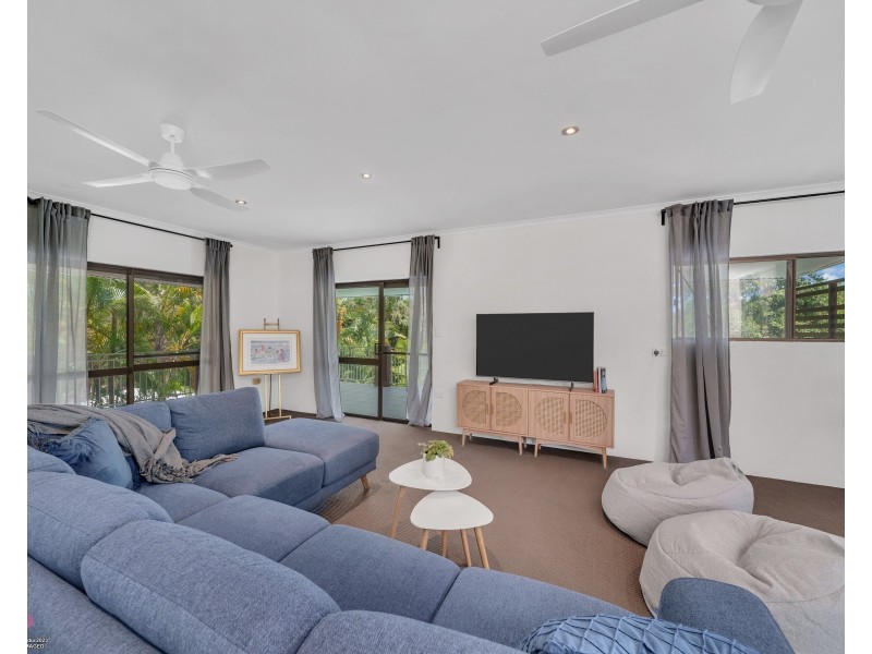 9 Commodore St, South Mission Beach QLD 4852