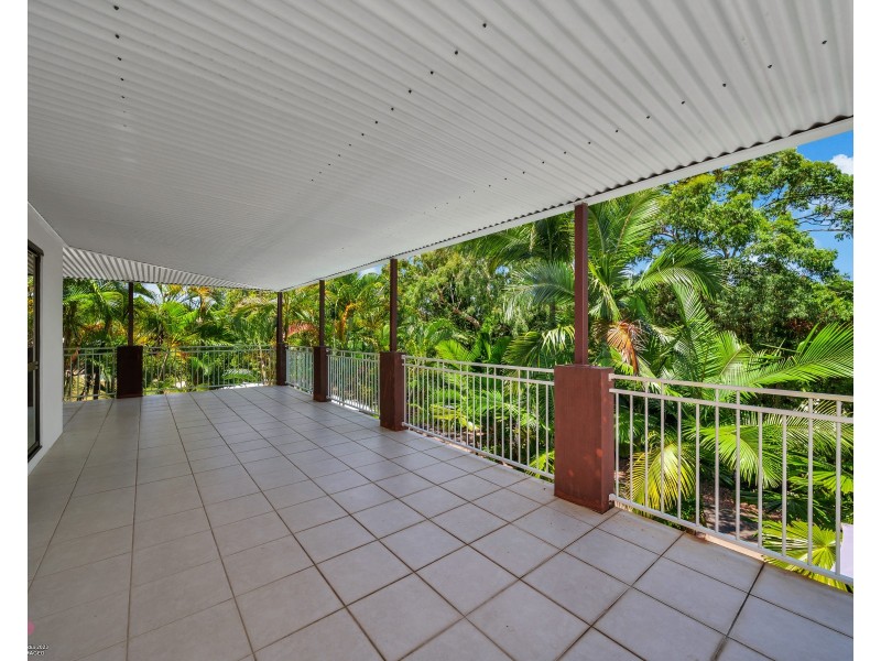 9 Commodore St, South Mission Beach QLD 4852