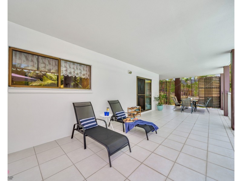 9 Commodore St, South Mission Beach QLD 4852