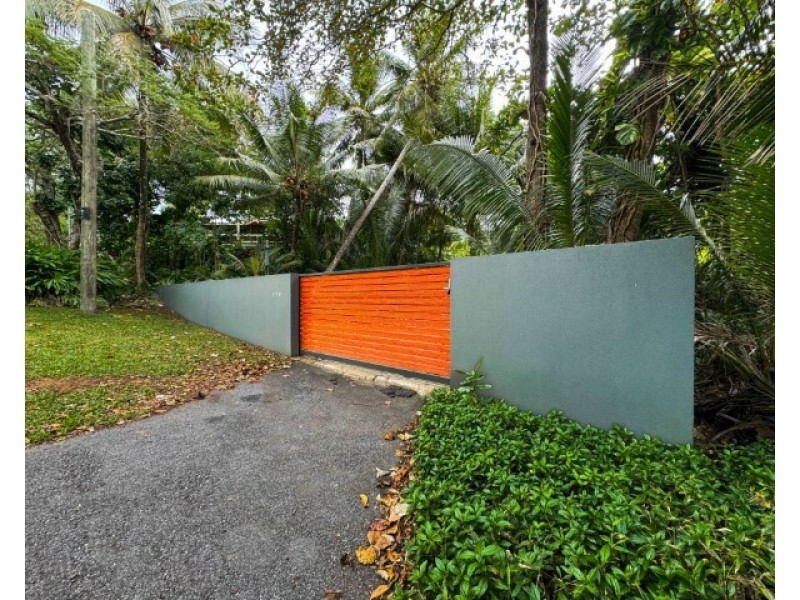 1 Cutten St, Bingil Bay QLD 4852