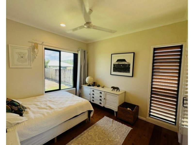 29 Buccaneer St, South Mission Beach QLD 4852