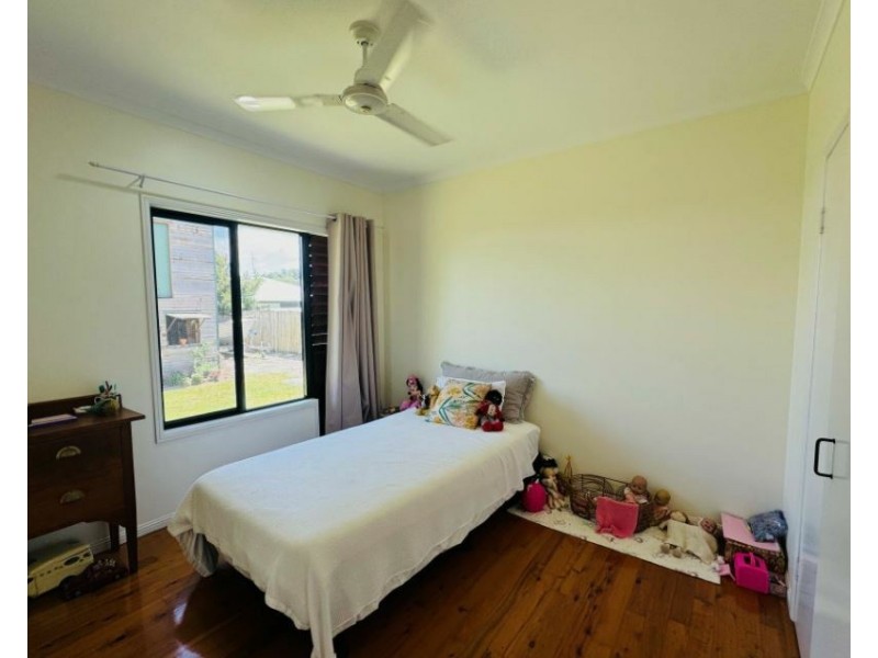29 Buccaneer St, South Mission Beach QLD 4852