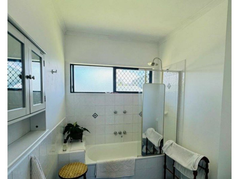29 Buccaneer St, South Mission Beach QLD 4852