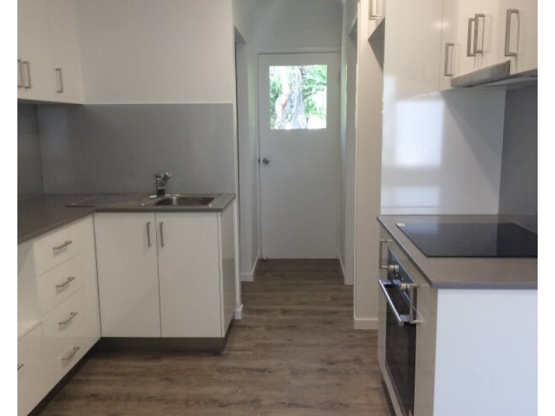 4/3 Donkin Lane, Mission Beach QLD 4852
