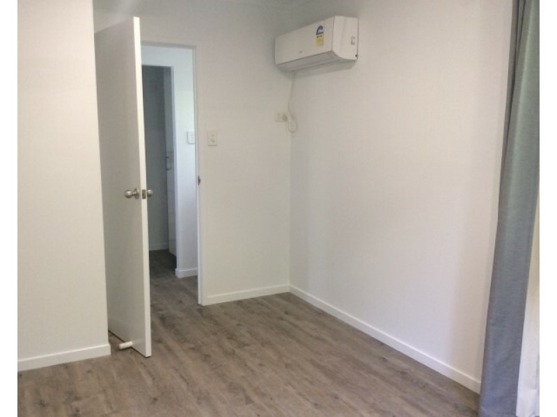 4/3 Donkin Lane, Mission Beach QLD 4852