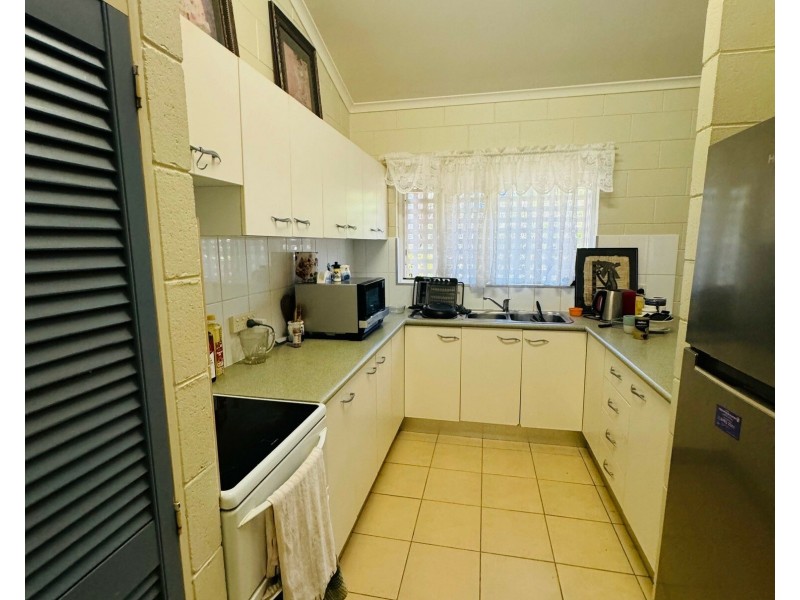 15 Seafarer Street, South Mission Beach QLD 4852