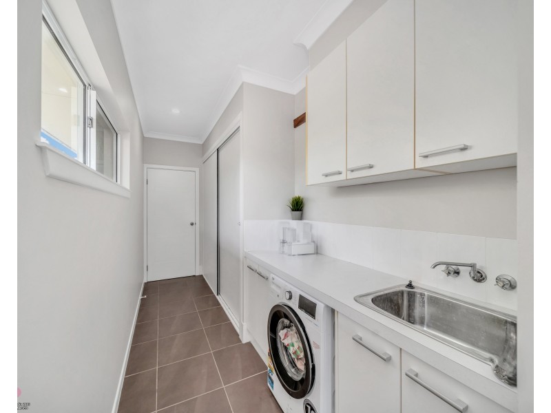 22 Mariner Dr, South Mission Beach QLD 4852