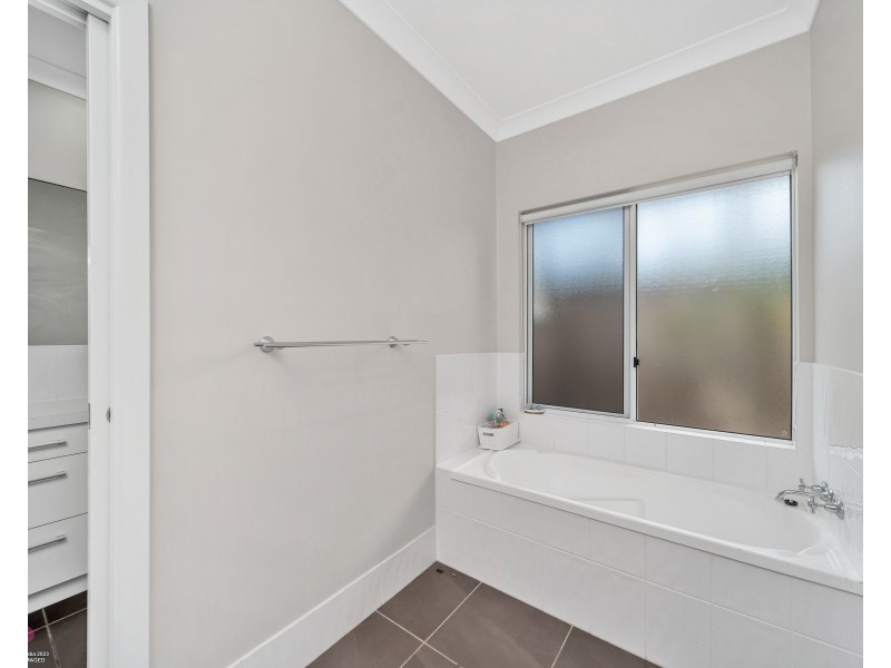 22 Mariner Dr, South Mission Beach QLD 4852
