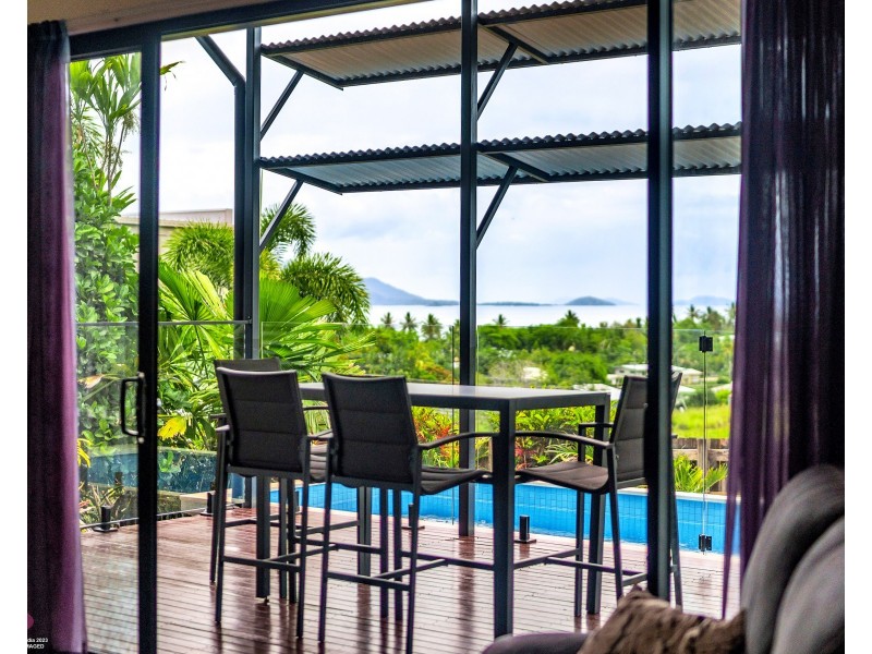 4 Rise Crescent, Mission Beach QLD 4852