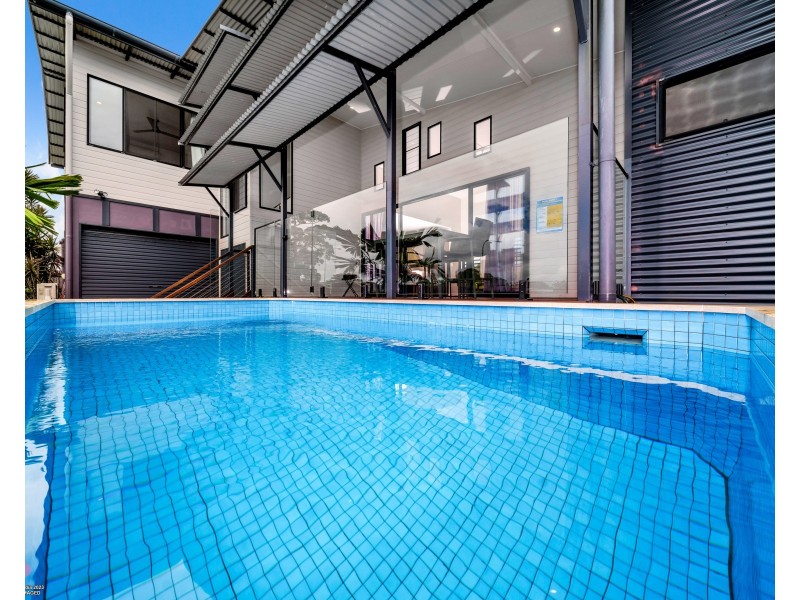 4 Rise Crescent, Mission Beach QLD 4852
