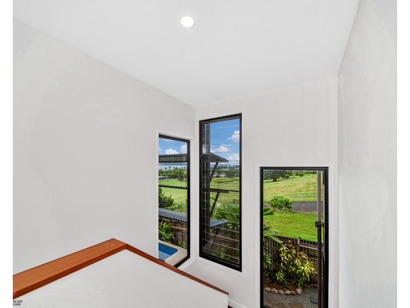 4 Rise Crescent, Mission Beach QLD 4852