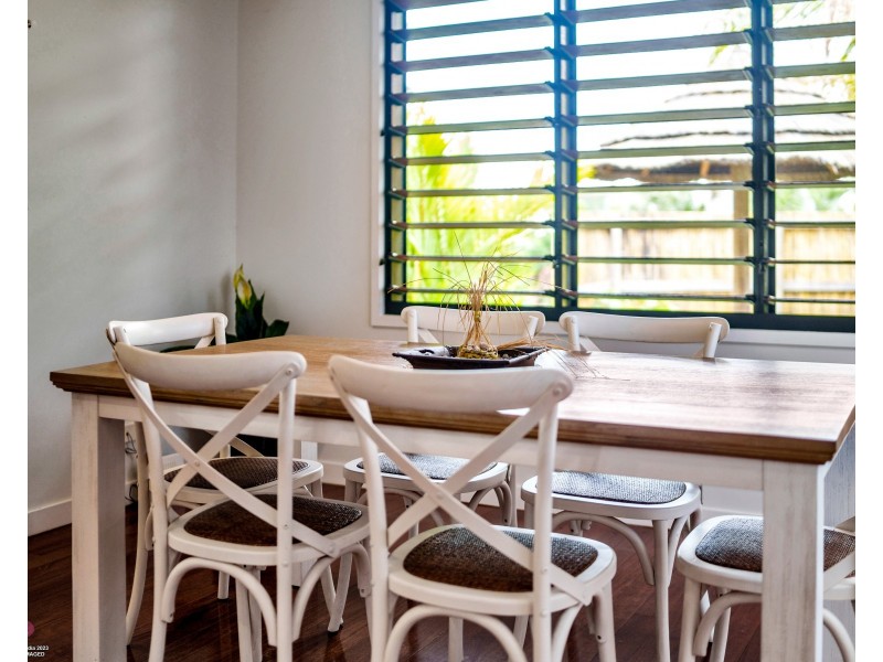 4 Rise Crescent, Mission Beach QLD 4852
