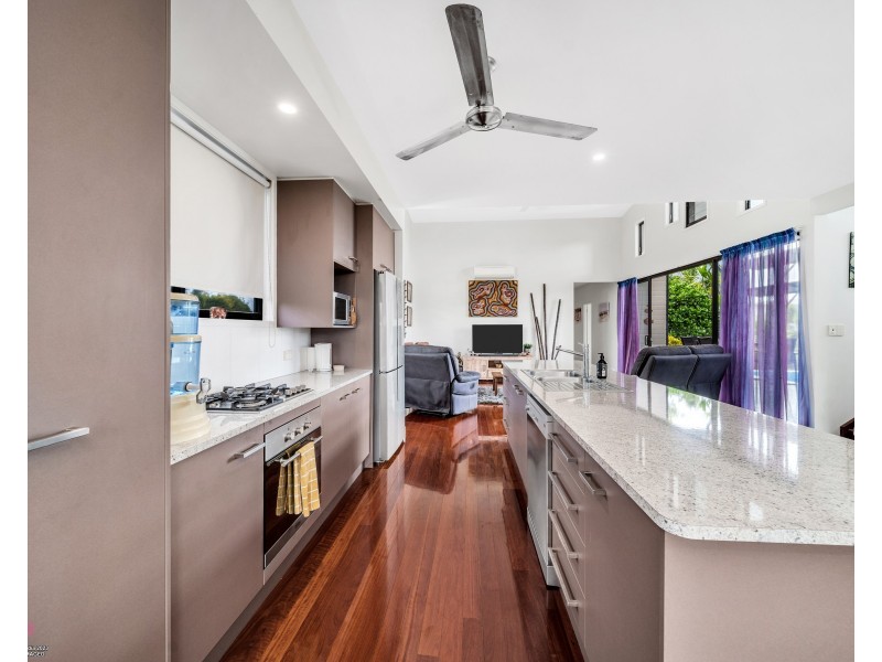 4 Rise Crescent, Mission Beach QLD 4852