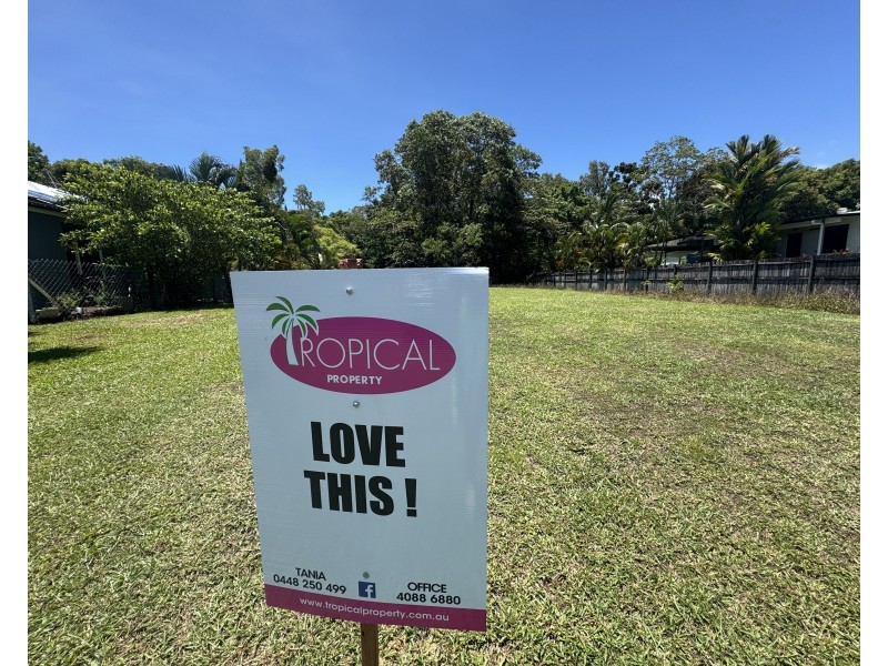 19 Spinnaker St, South Mission Beach QLD 4852