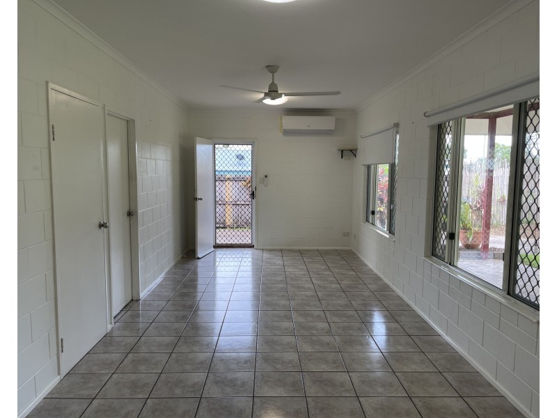 5A Buccaneer St, South Mission Beach QLD 4852