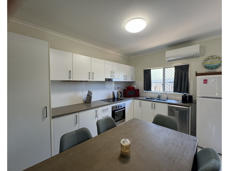 Unit 2/55-57 Reid Rd, Wongaling Beach QLD 4852