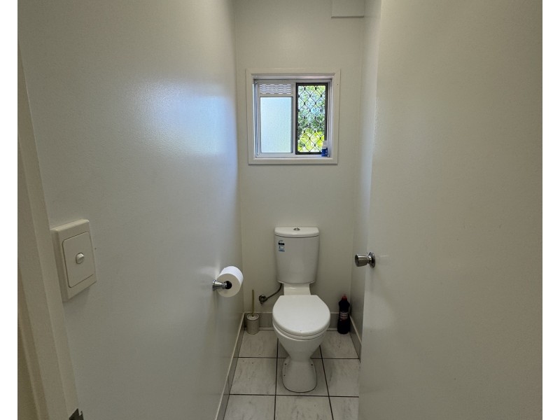 Unit 2/55-57 Reid Rd, Wongaling Beach QLD 4852