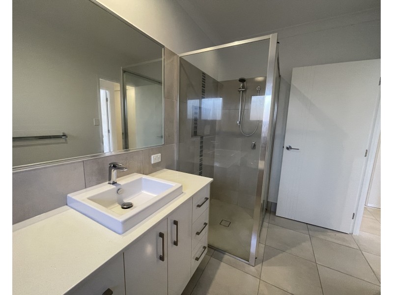 37 Midshipman St, South Mission Beach QLD 4852