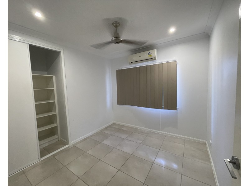 37 Midshipman St, South Mission Beach QLD 4852