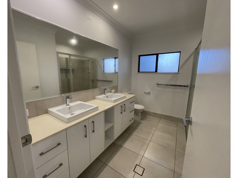 37 Midshipman St, South Mission Beach QLD 4852