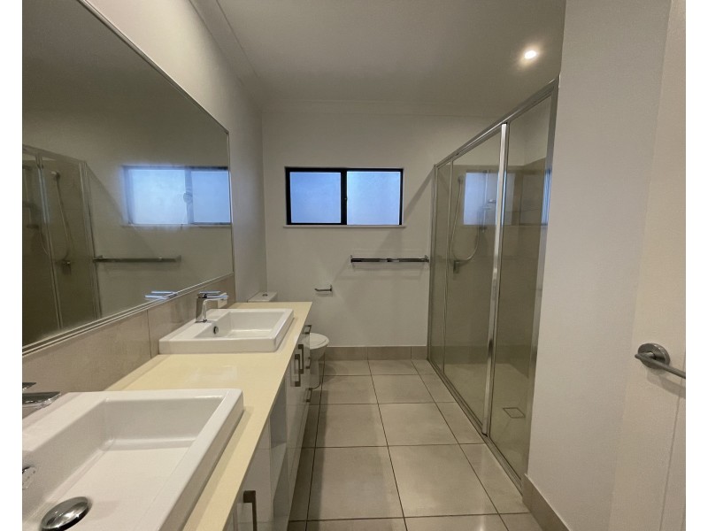 37 Midshipman St, South Mission Beach QLD 4852